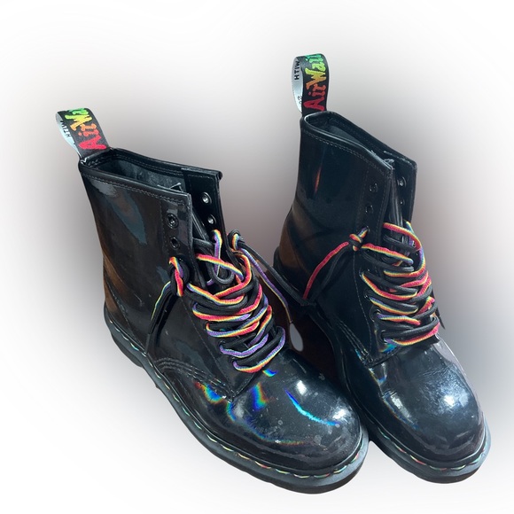Dr Martens - Picture 2 of 4
